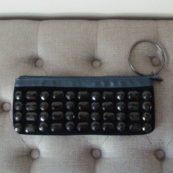 LuLu NYC Clutch Ring Wristlet - Picture 5 of 7